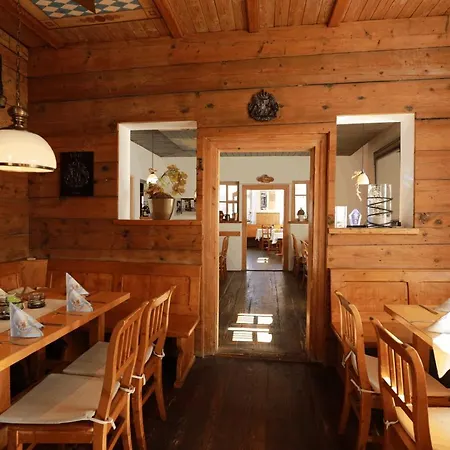 Pensjonat Weinstube Sinas Brettl 3*