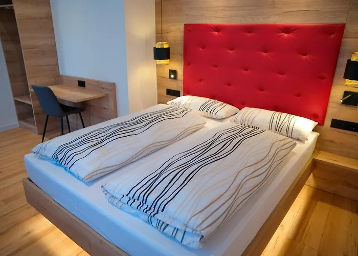 Weinstube Sinas Brettl 3*